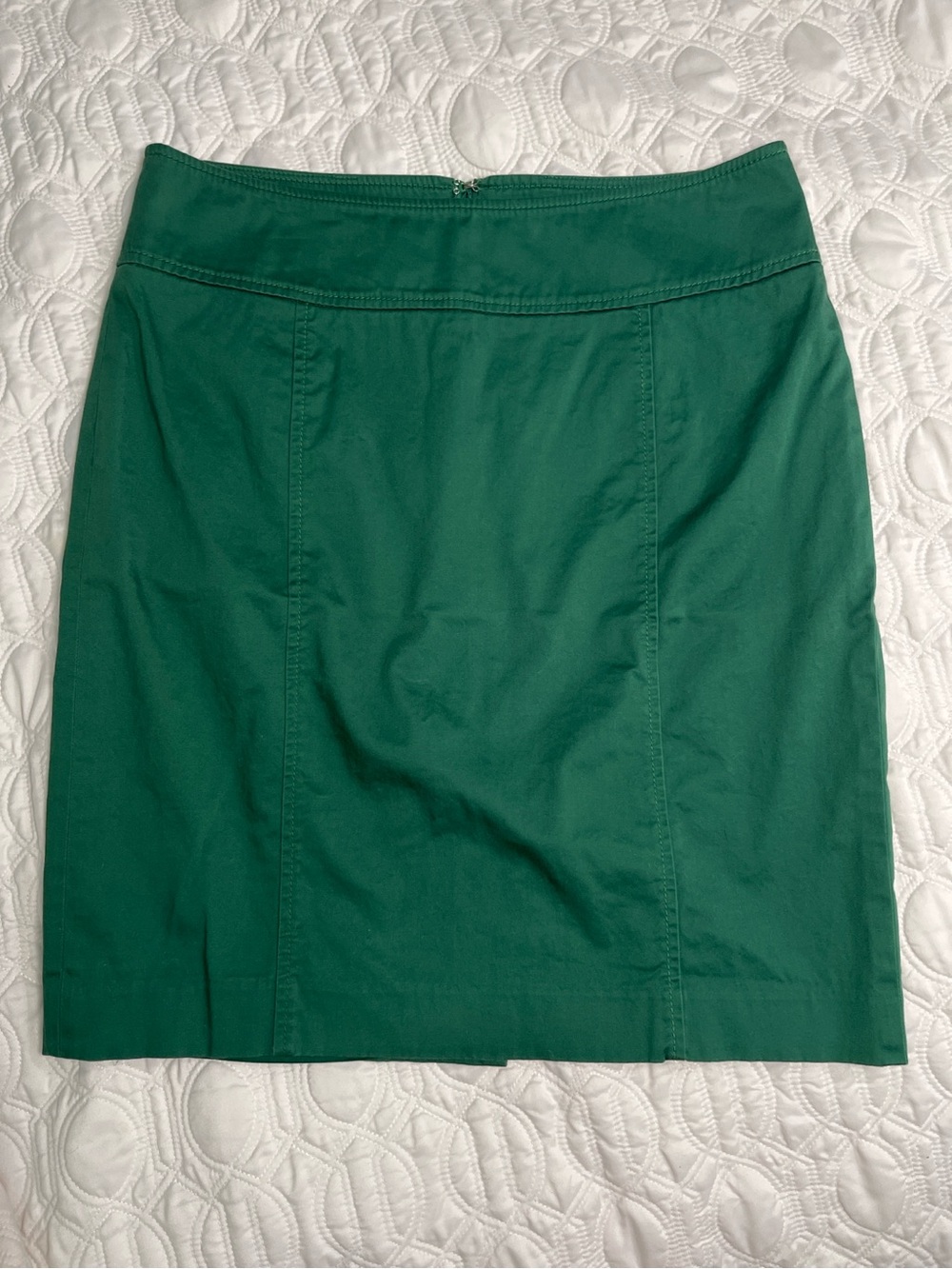 Talbots Petites 8P Green Pencil Skirt Knee Length Back Slit Career Office